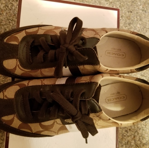 Coach JOSS shoes size 8.5 ( brown /cream ) - Picture 2 of 4